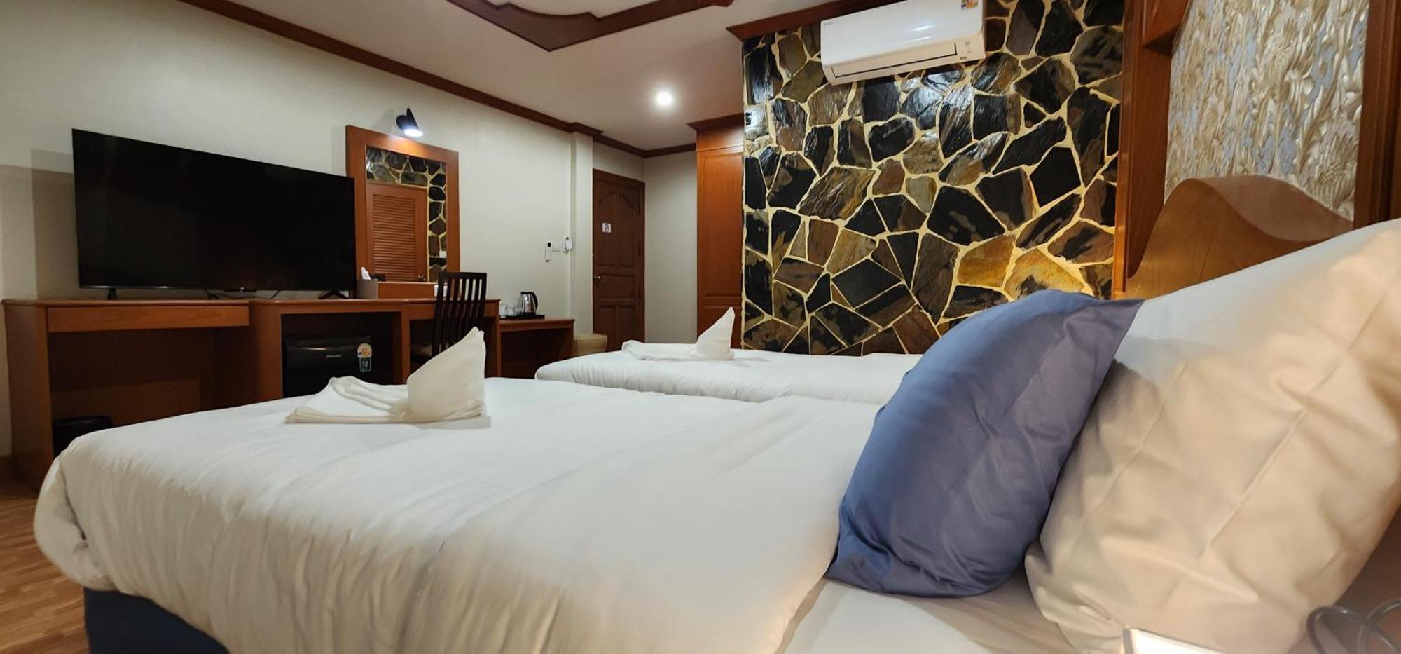 Arya Suites Patong Beach Kültér fotó