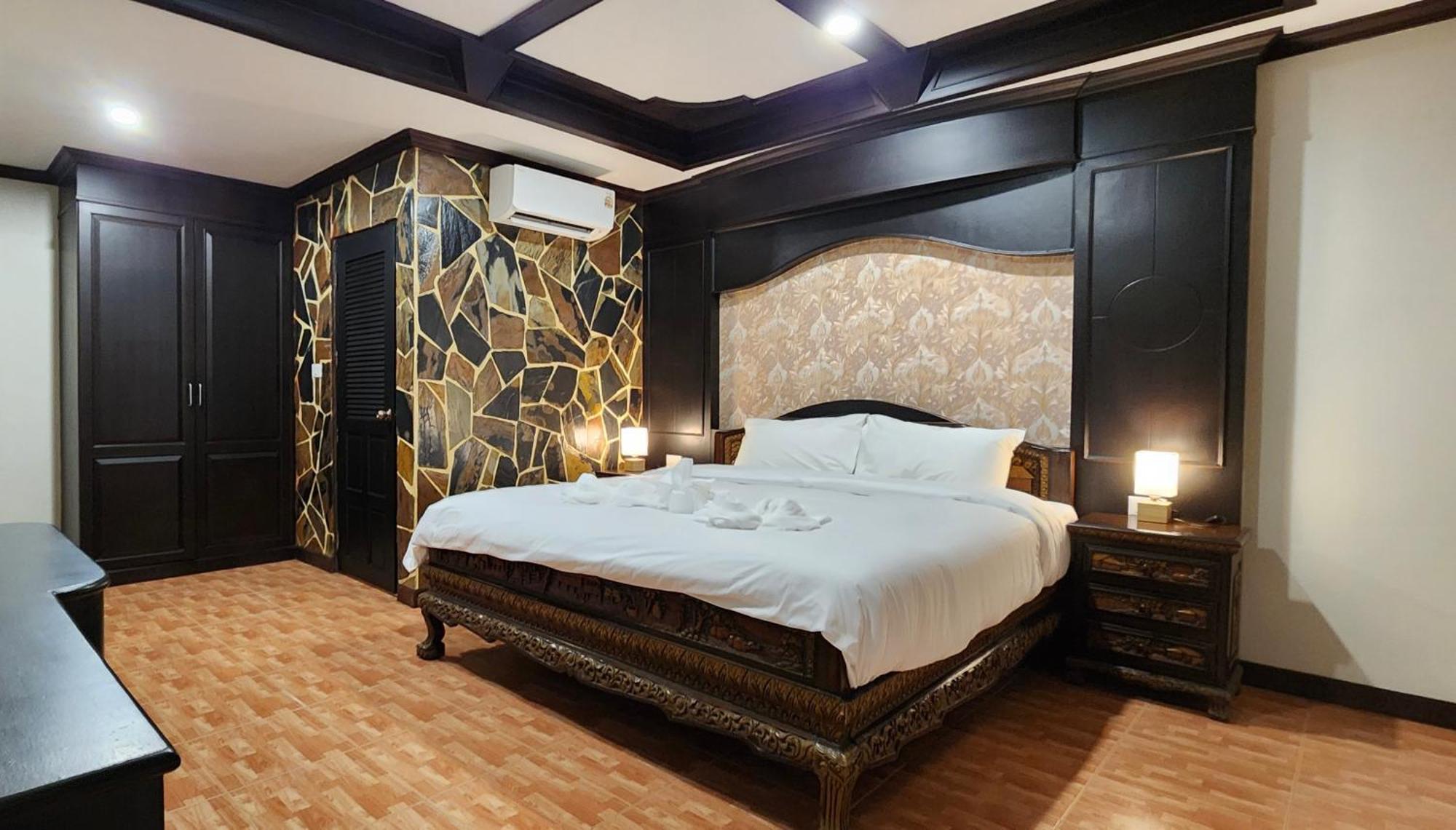 Arya Suites Patong Beach Kültér fotó
